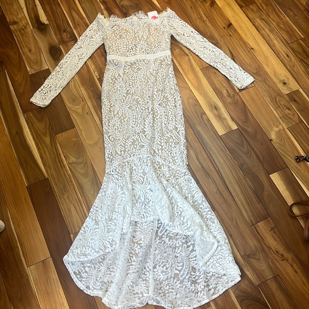 L'ATISTE White Lace Wedding Dress